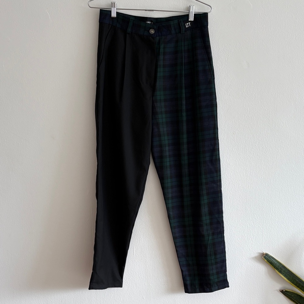 Elegant Black and Green Plaid Cropped Pants